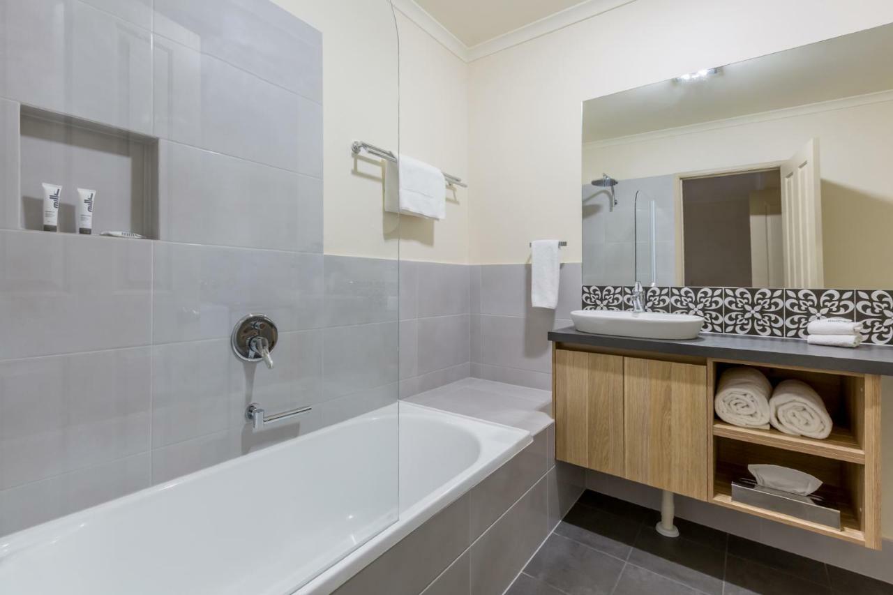 Quest Tamworth Aparthotel Buitenkant foto